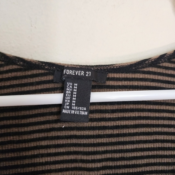 Forever 21 Green/ Black Striped Long Sleeve Top size Medium - Picture 2 of 3